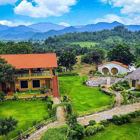 Van Vagdo Resort Rajpipla Esterno foto