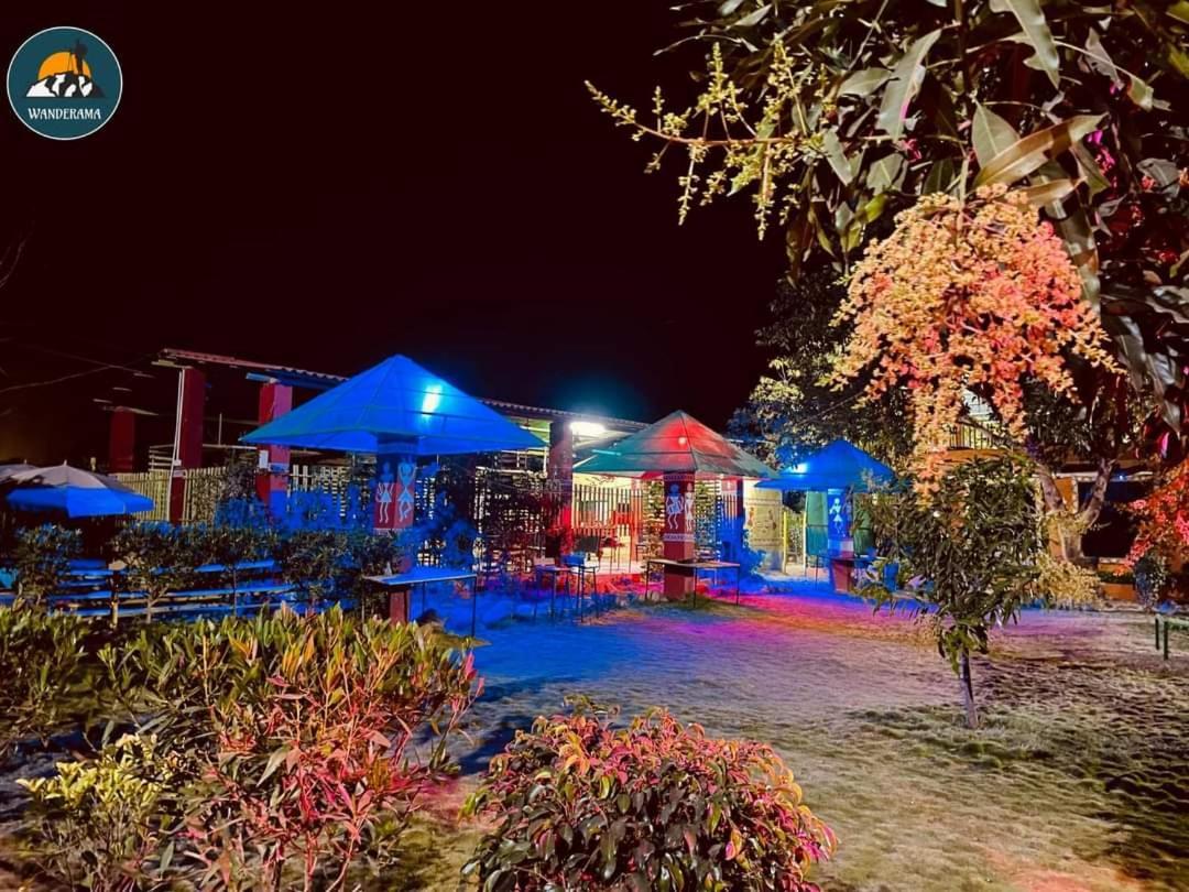 Van Vagdo Resort Rajpipla Esterno foto